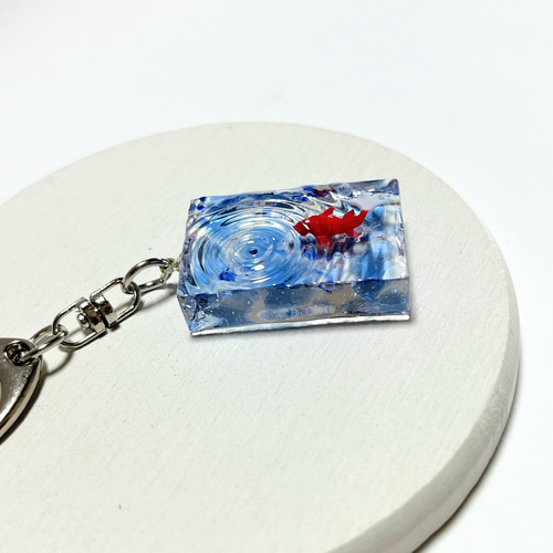 金魚の波紋キーホルダー / レジン / 和風 / 浴衣 その他アクセサリー
