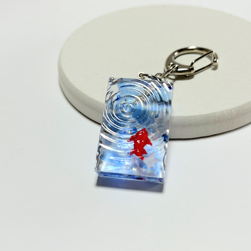 金魚の波紋キーホルダー / レジン / 和風 / 浴衣 その他