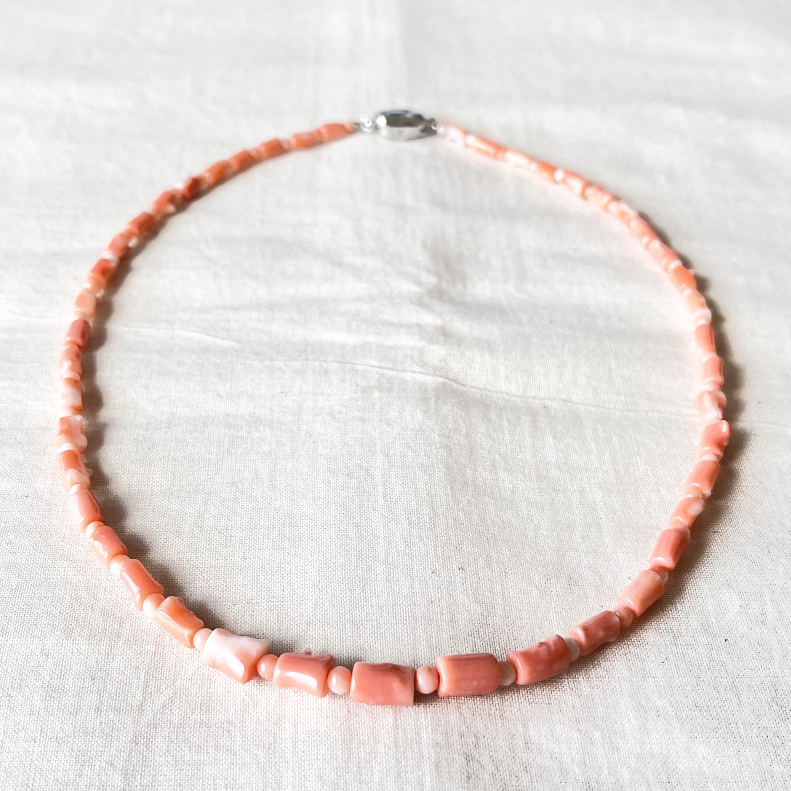 珊瑚のネックレス　　（Nー177）