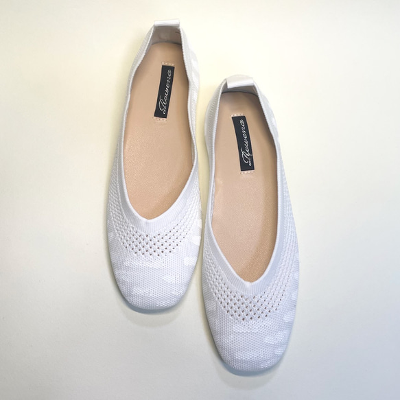 ◆僅售23.5cm◆ 簡單輕便的針織材質平底高跟鞋（白×白雨紋） 第3張的照片