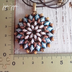 【軽量】circle beads necklace - denim White Φ4.6cm 3枚目の画像