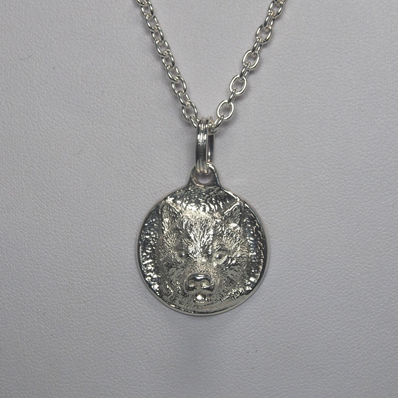 小さな家族　”和犬”　ペンダント　SV925　白仕上げ(バフ仕上げ)　※送料無料 11,840円