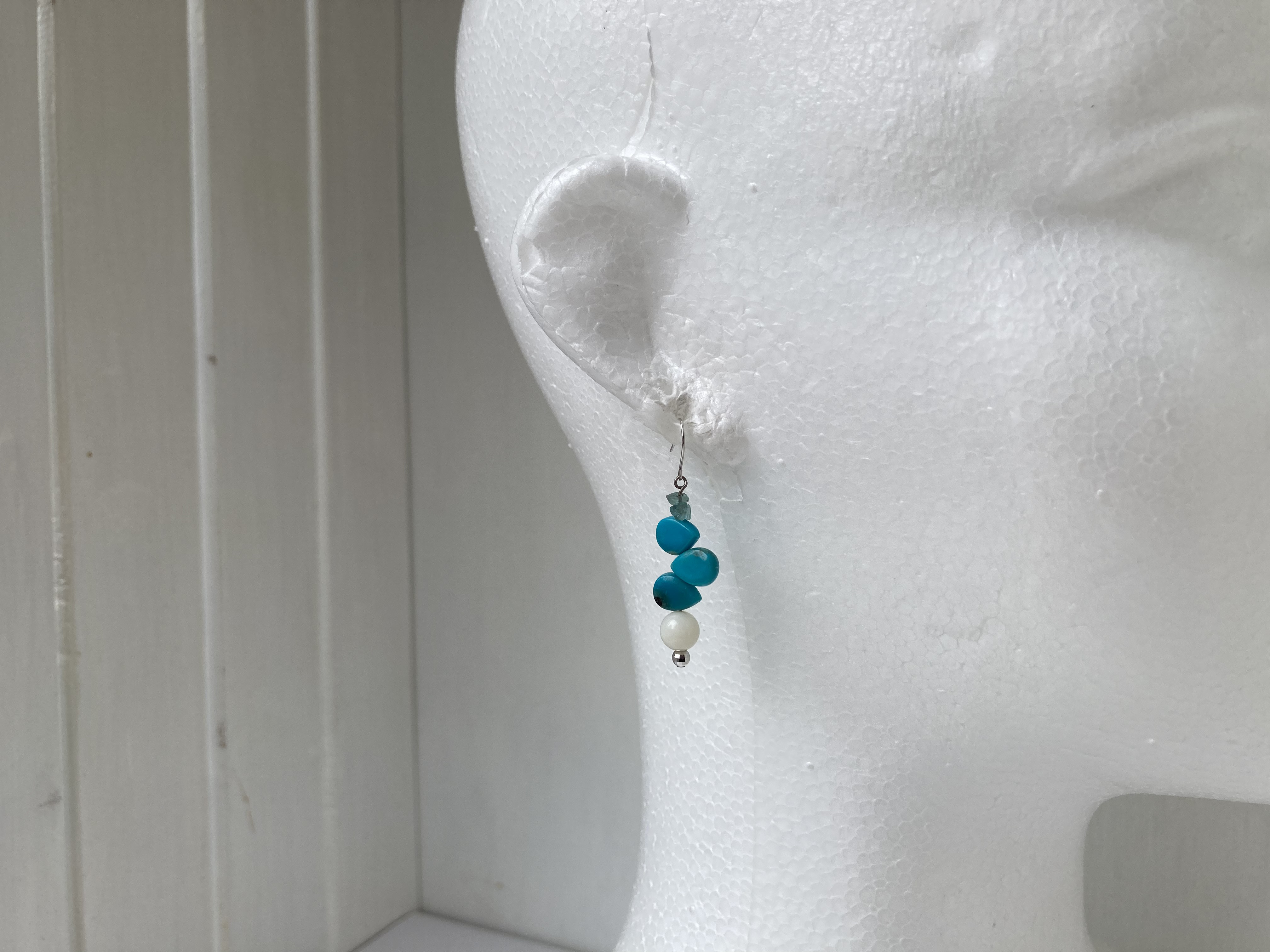 ポストk14ＷG.ピアス白珊瑚.ターコイズ .アクアマリン.〜カラーストーン〜