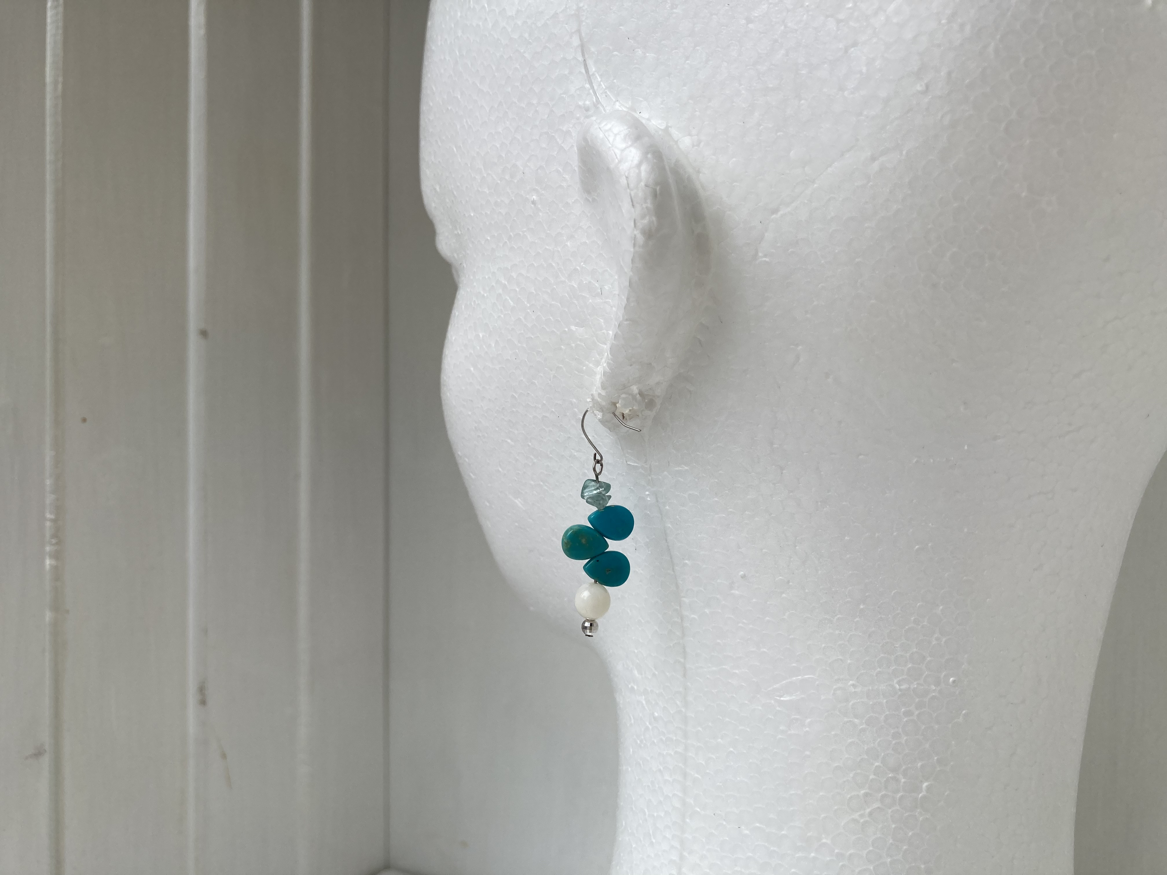 ポストk14ＷG.ピアス白珊瑚.ターコイズ .アクアマリン.〜カラーストーン〜