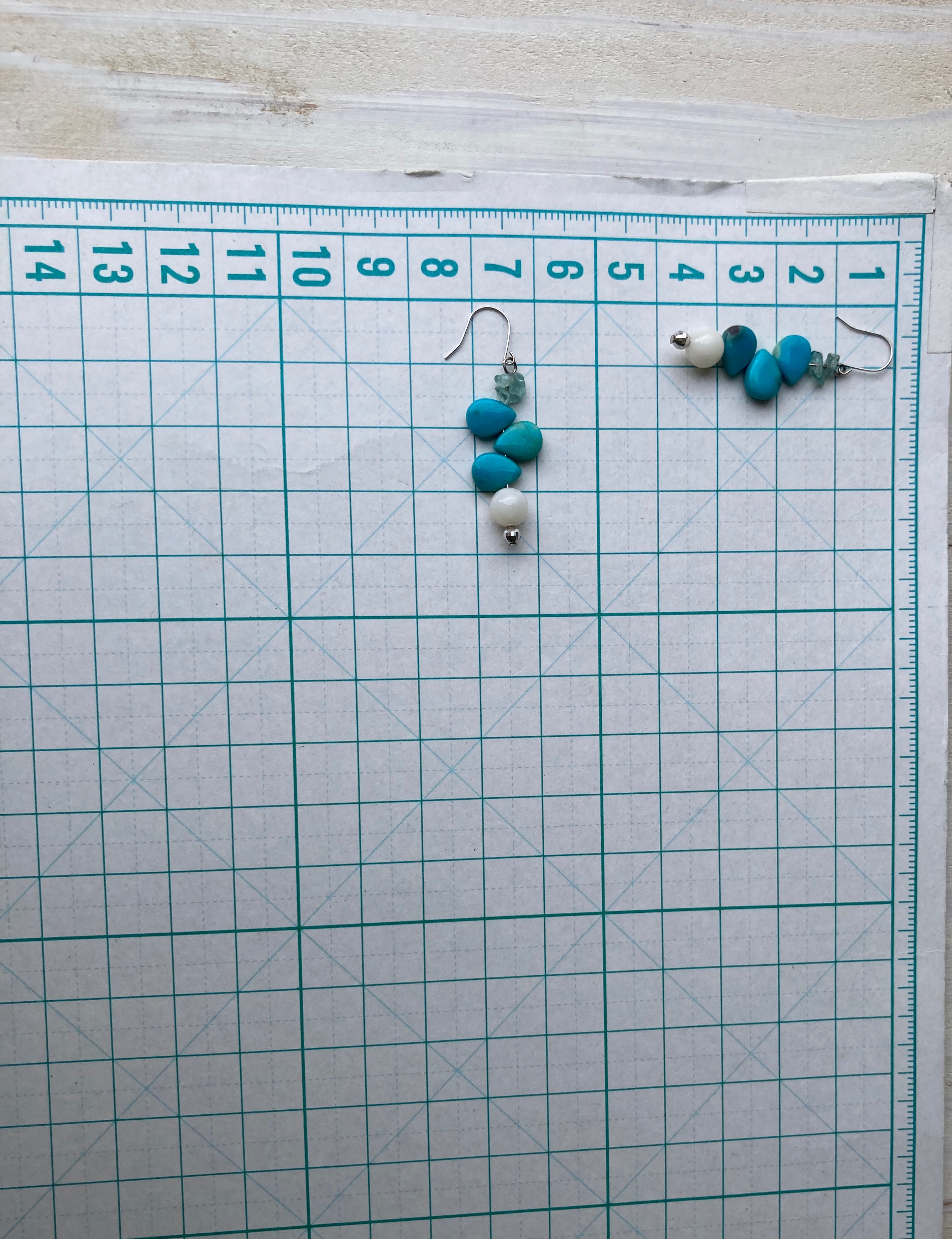 ポストk14ＷG.ピアス白珊瑚.ターコイズ .アクアマリン.〜カラーストーン〜