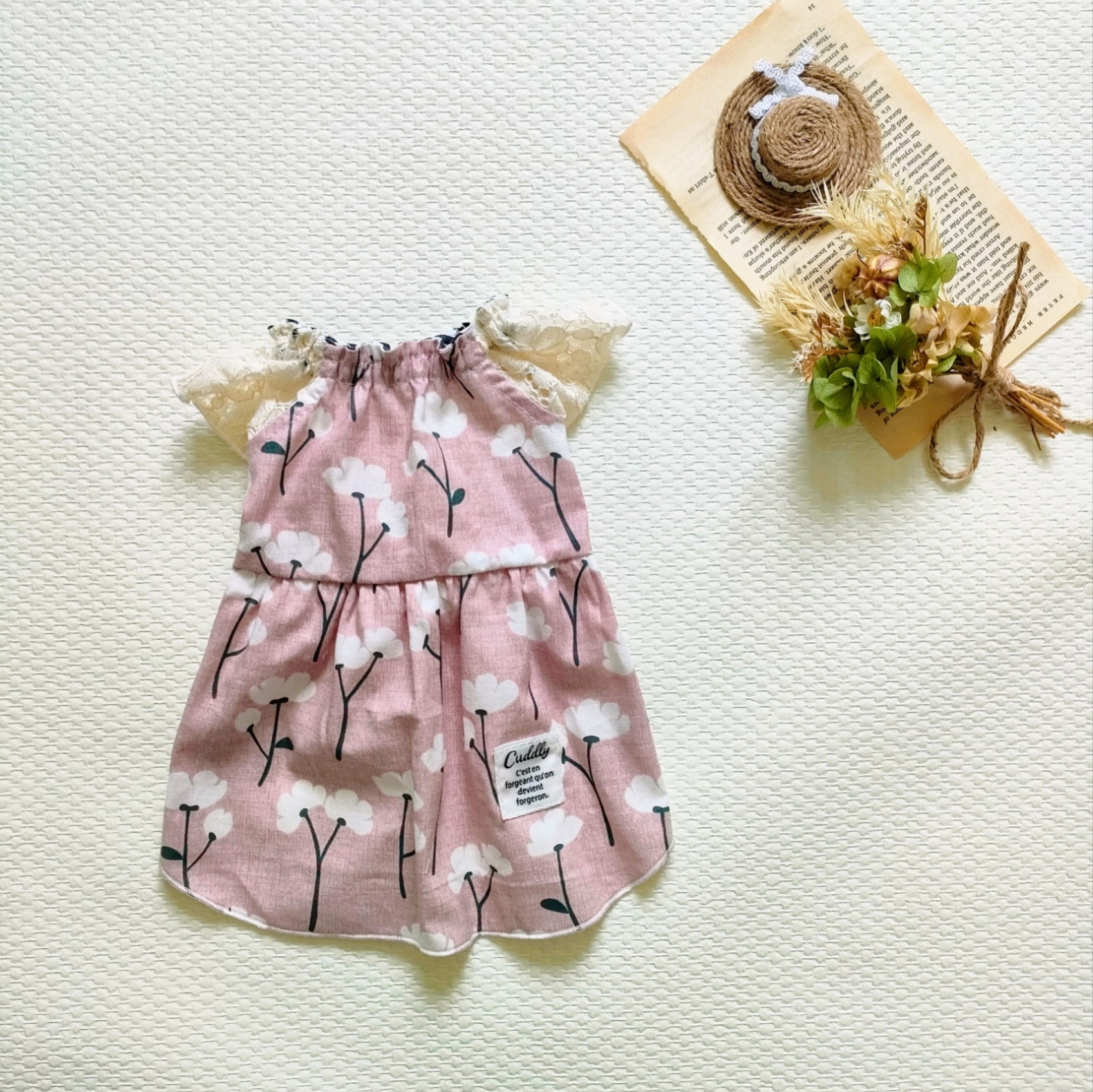 シーリングライト 犬の服【ラメ入り花ウサギちゃんとお花柄ワンピ―ス