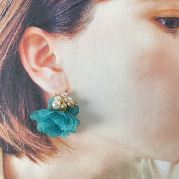 ２pcs★charm・petal turquoise（ビジュータッセルチャーム） 4枚目の画像