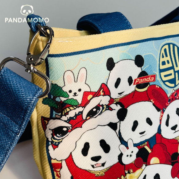 Panda パンダ 赤い新年 ショルダーバッグ カメラバッグ カジュアル パンダ柄 学生肩掛け布袋 エコバッグ かわいい 6枚目の画像