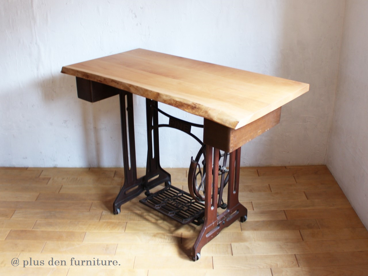 リメイク家具｜ミシン脚デスク＊引出付き