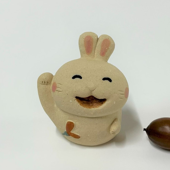 ぴょん招きうさぎ　Ｏ-302-1　陶製　/Rabbit/兔子 2枚目の画像