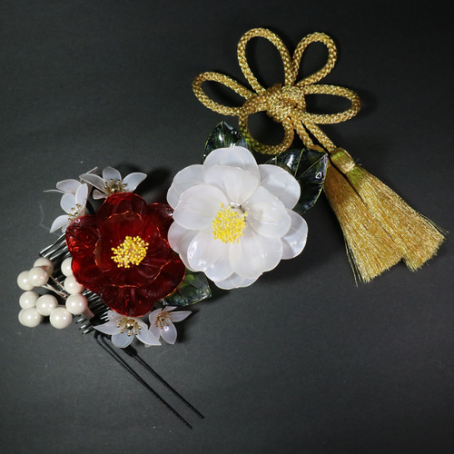 紅白 椿】ディップアートの髪飾り 成人式 卒業式 結婚式 コーム 飾屋那