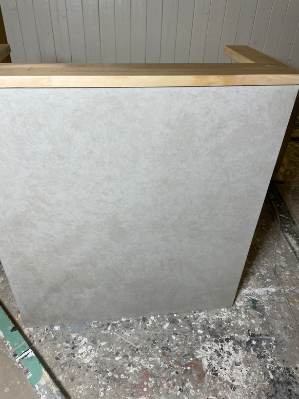 設置配送　石っぽいカウンター　受付カウンター　レジカウンター 1枚目の画像