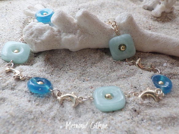 Dolphin with Square Stones Beach Bracelet 1枚目の画像