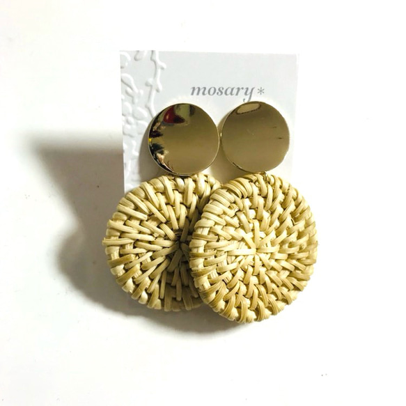 【今年もつけたい夏の定番！！】毎年人気です▷ラタンプレートorリングピアス/イヤリング 1枚目の画像