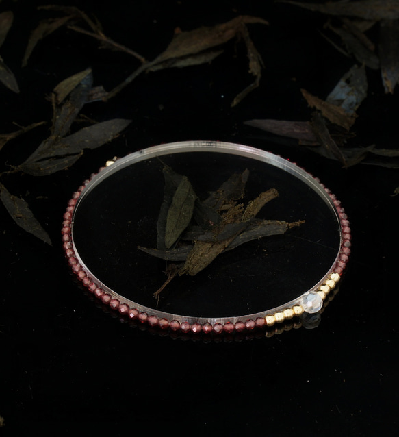 輕奢風酒紅石榴石14K包金 GF Swarovski 配珠水晶手鍊 (Burgundy Garnet Bracelet) 第5張的照片