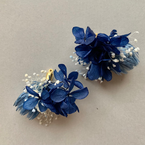 ネイビー×あじさい×かすみそう(M)】 ドライフラワー ピアス 
