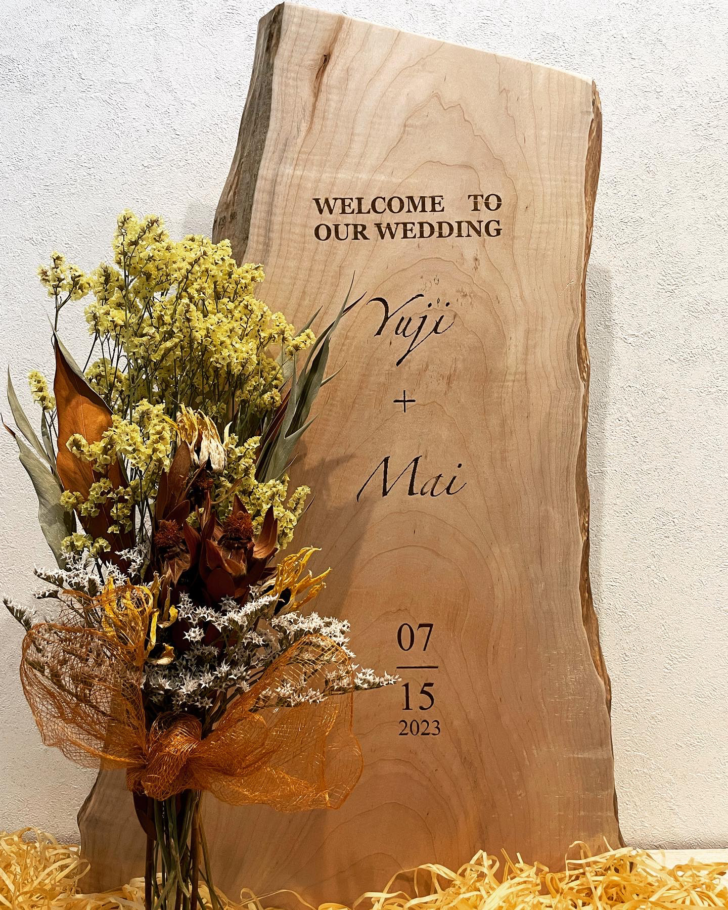 結婚式 一枚板ウェルカムボード