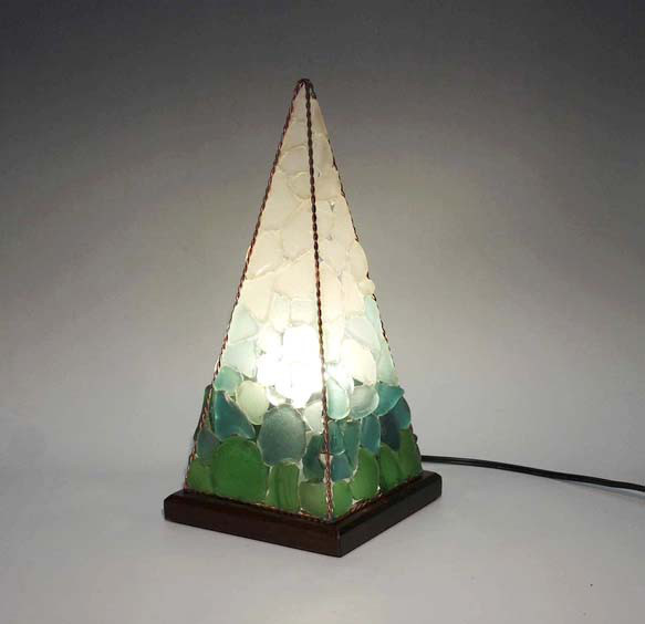 シーグラスのランプ　ピラミッドランプ L-13 5枚目の画像