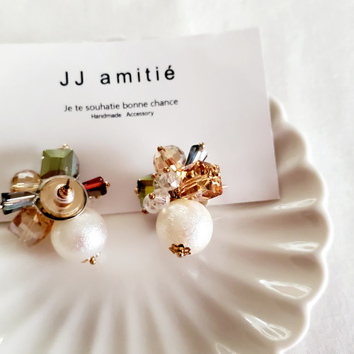 淡水パールとガラスビーズのピアス、 ハンドメイドピアス ピアス