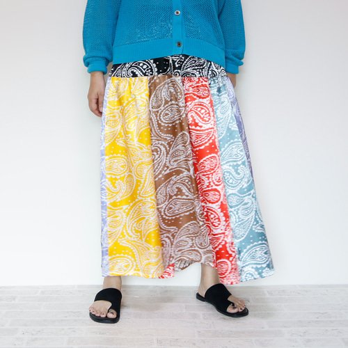 SALE サテンバンダナプリント パッチワーク フレアスカート さらさら