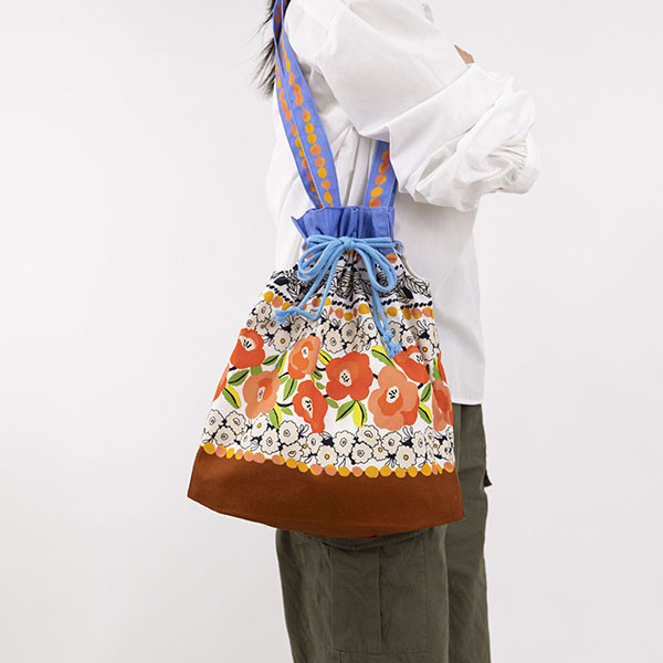 巾着トート～橙椿～　オーガニックコットン　マチ付き　京都の染工場がつくりました 4,839円