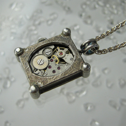 ゼンマイ】SWISS製 シルバーペンダント 【送料込み】機械式 時計 手