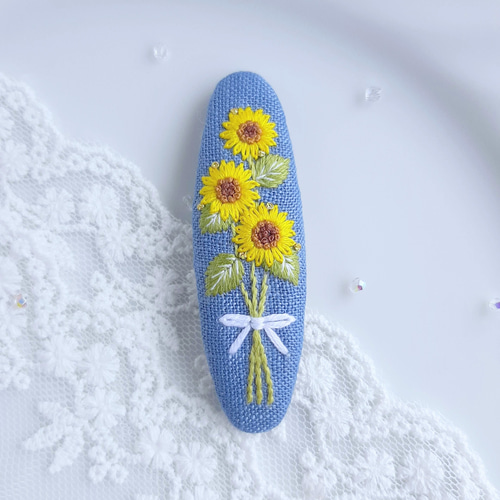 大人可愛い ひまわりの花束 刺繍パッチンピン 向日葵ヘアピン ヘアピン 