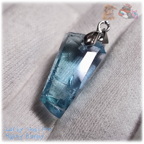 ブルーフローライトの小粒ネックレス 蛍石 フローライト（蛍石