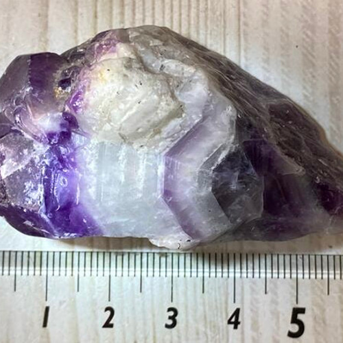 シェブロンアメジスト　ツイン　紫水晶　ラフストーン　原石