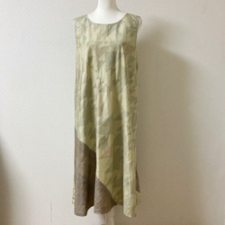 着物リメイク　白大島紬のAラインワンピース 5枚目の画像