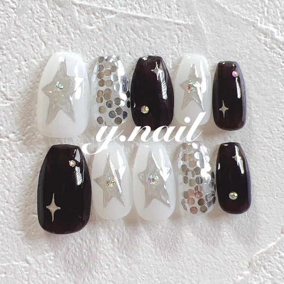 スターネイル/ミラーネイル/ホログラムネイル/韓国ネイル/トレンド