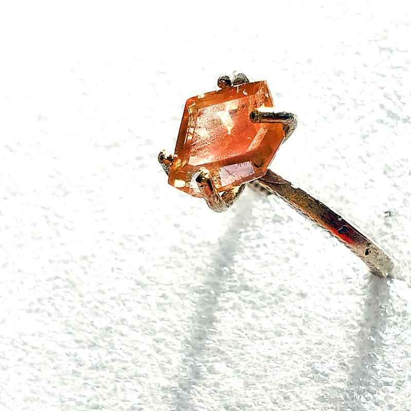 太陽のリング・フリーサイズオレゴンサンストーンリング