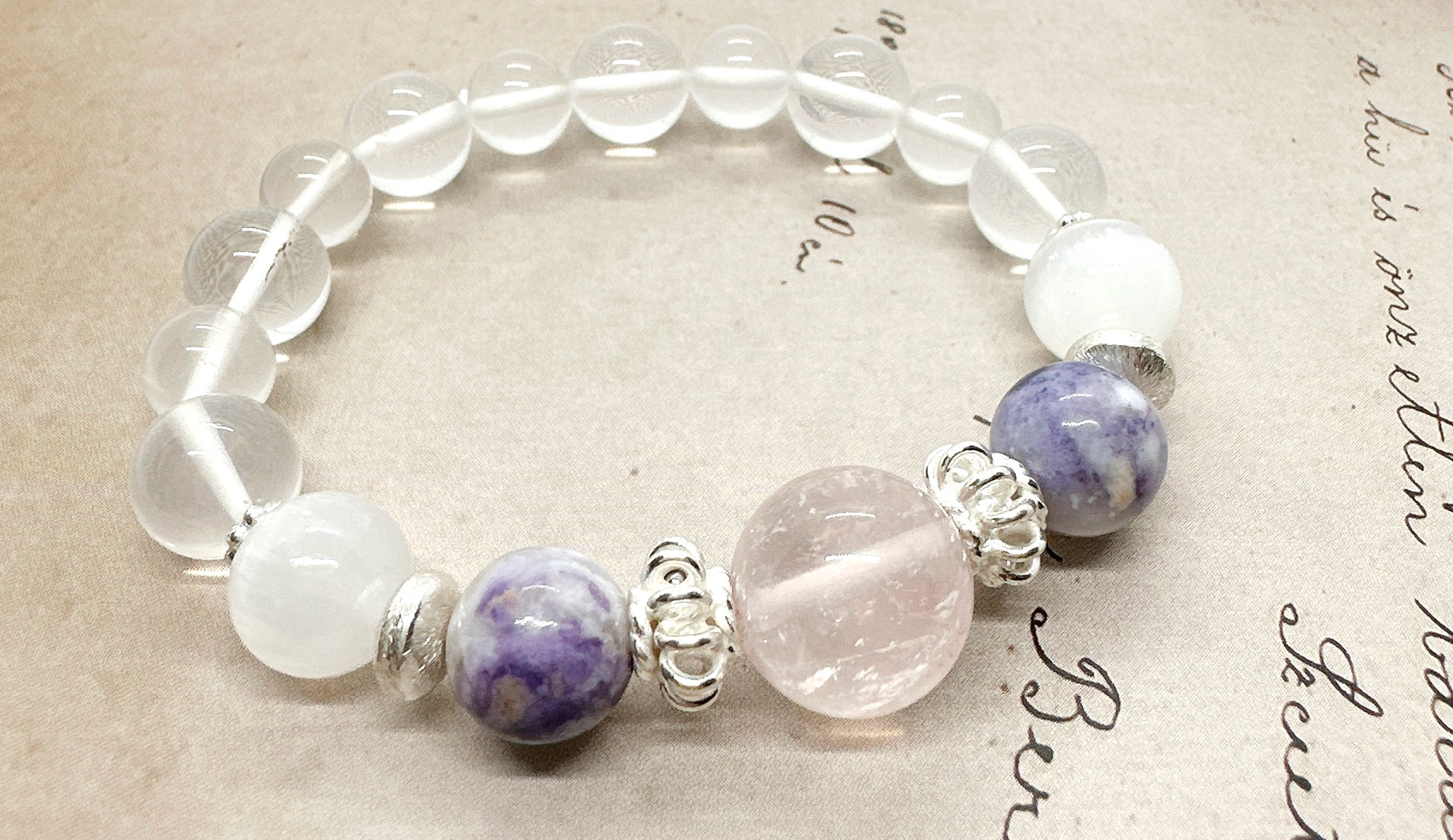 心の傷を癒し、自己肯定感を高めます♡自分の嫌な部分も丸ごと愛するブレス　パワー　天然石　ストーン　ローズクォーツ