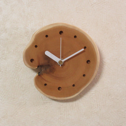 縁起の良い木《いちい（一位）》木製時計　輪切り14（掛け時計） 1枚目の画像