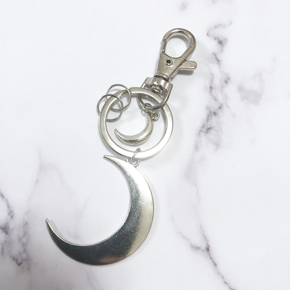 SOLD◆ ハンドメイド 月 チャーム キーホルダー ビーズ バッグチャーム SOLD◇ ハンドメイド 月 チャーム キーホルダー ビーズ バッグチャーム