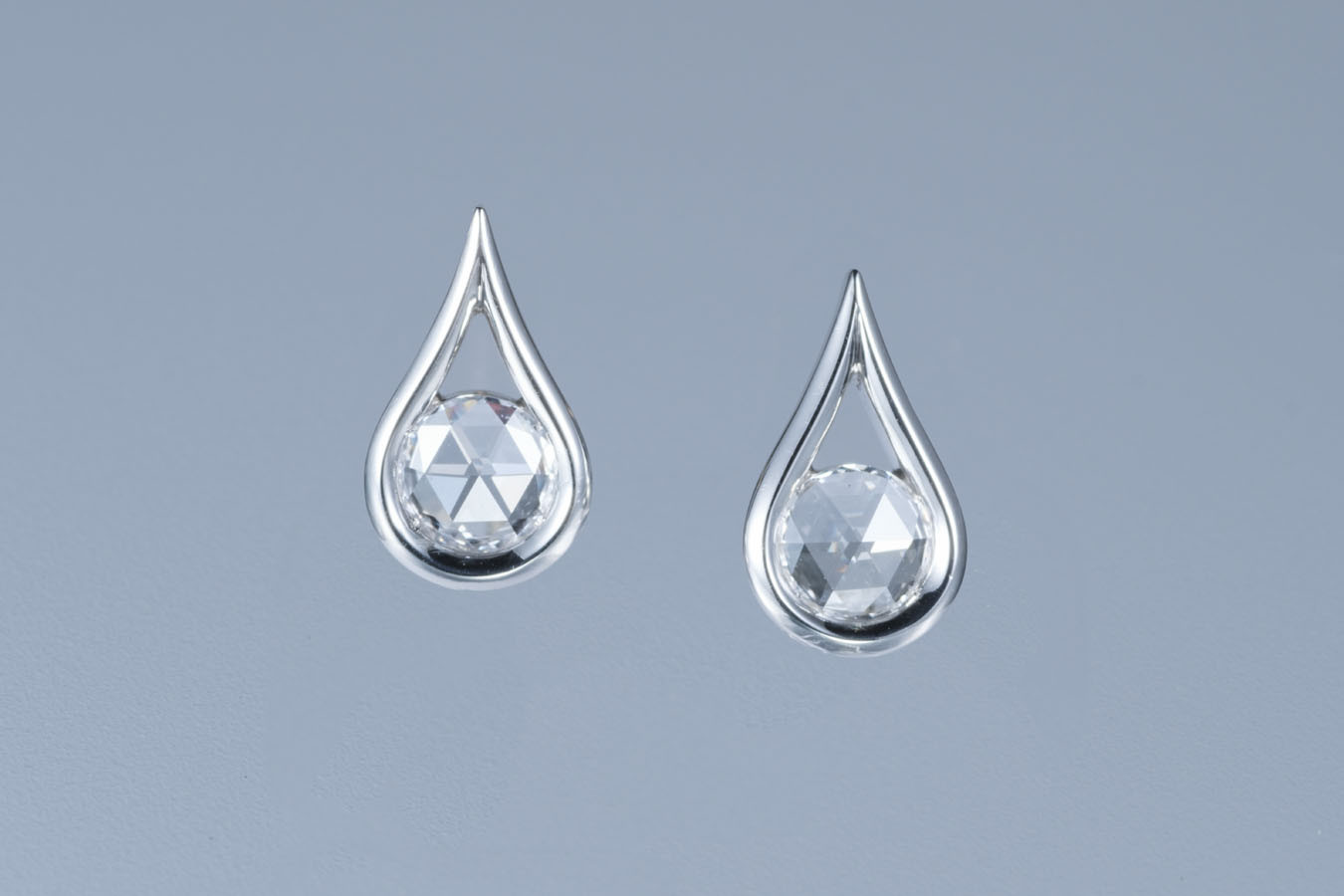 Aprile Bijoux Pt ローズカットダイヤモンド　0.24ctピアス Aprile Bijoux Pt ローズカットダイヤモンド 0.24ctピアス