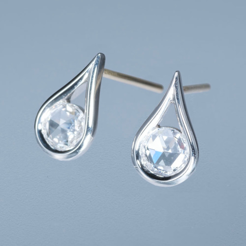 Aprile Bijoux Pt ローズカットダイヤモンド　0.24ctピアス ローズカットダイヤモンド雫のピアス JE01347 ピアス（フック