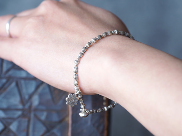 -Lotus charm- silver bracelet 4枚目の画像