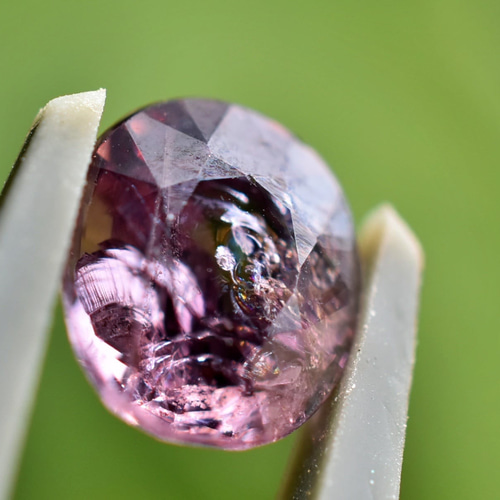天然石*ミャンマー産2.02ct*ピンキッシュ*スピネルs896*国内発送 ミャンマー産2.02ctシュワシュワ☆ピンキッシュ☆スピネル s896