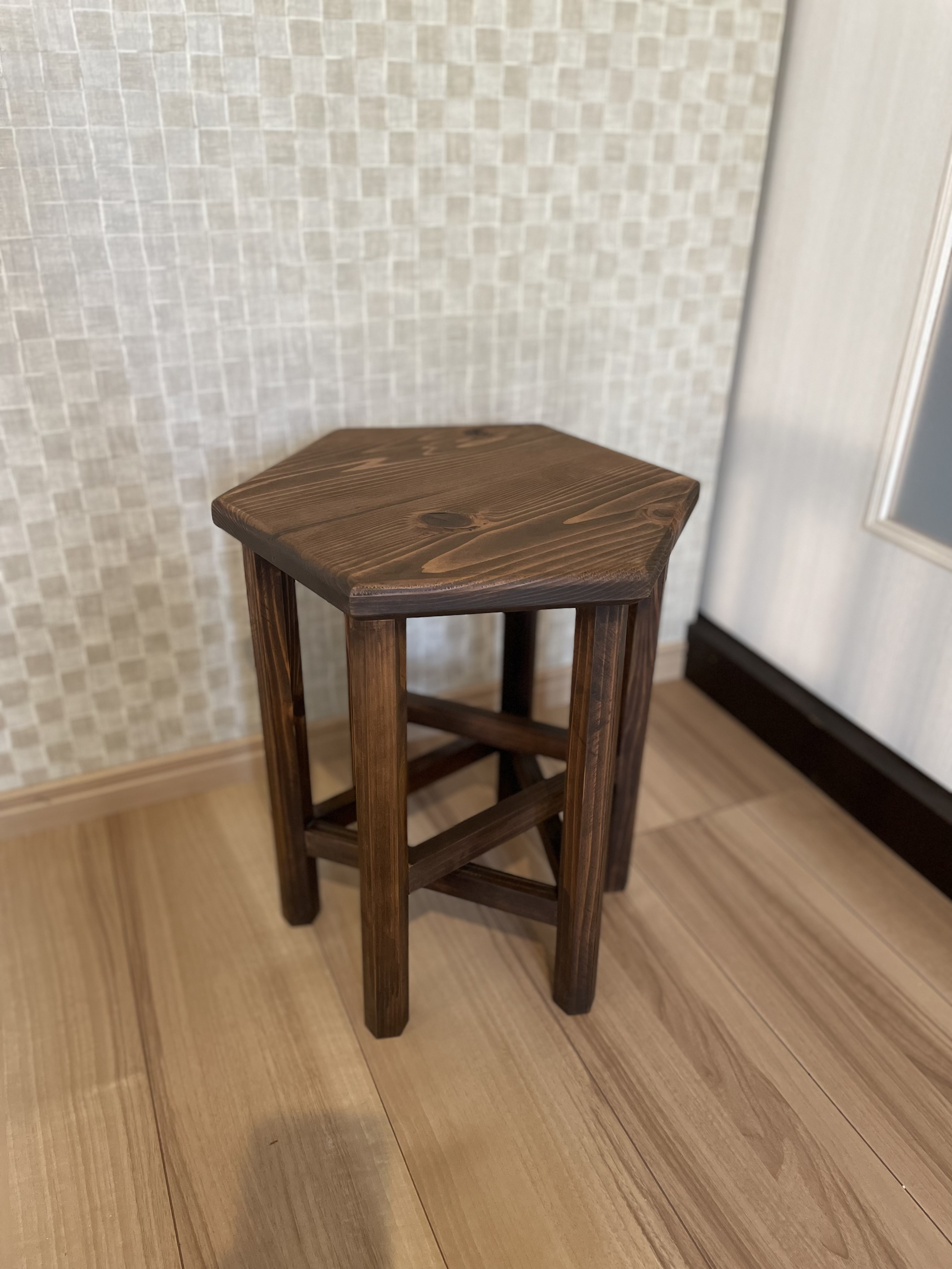 パリの雑貨屋 F-23 スツール 板座 レース模様 ハンドメイド 花台