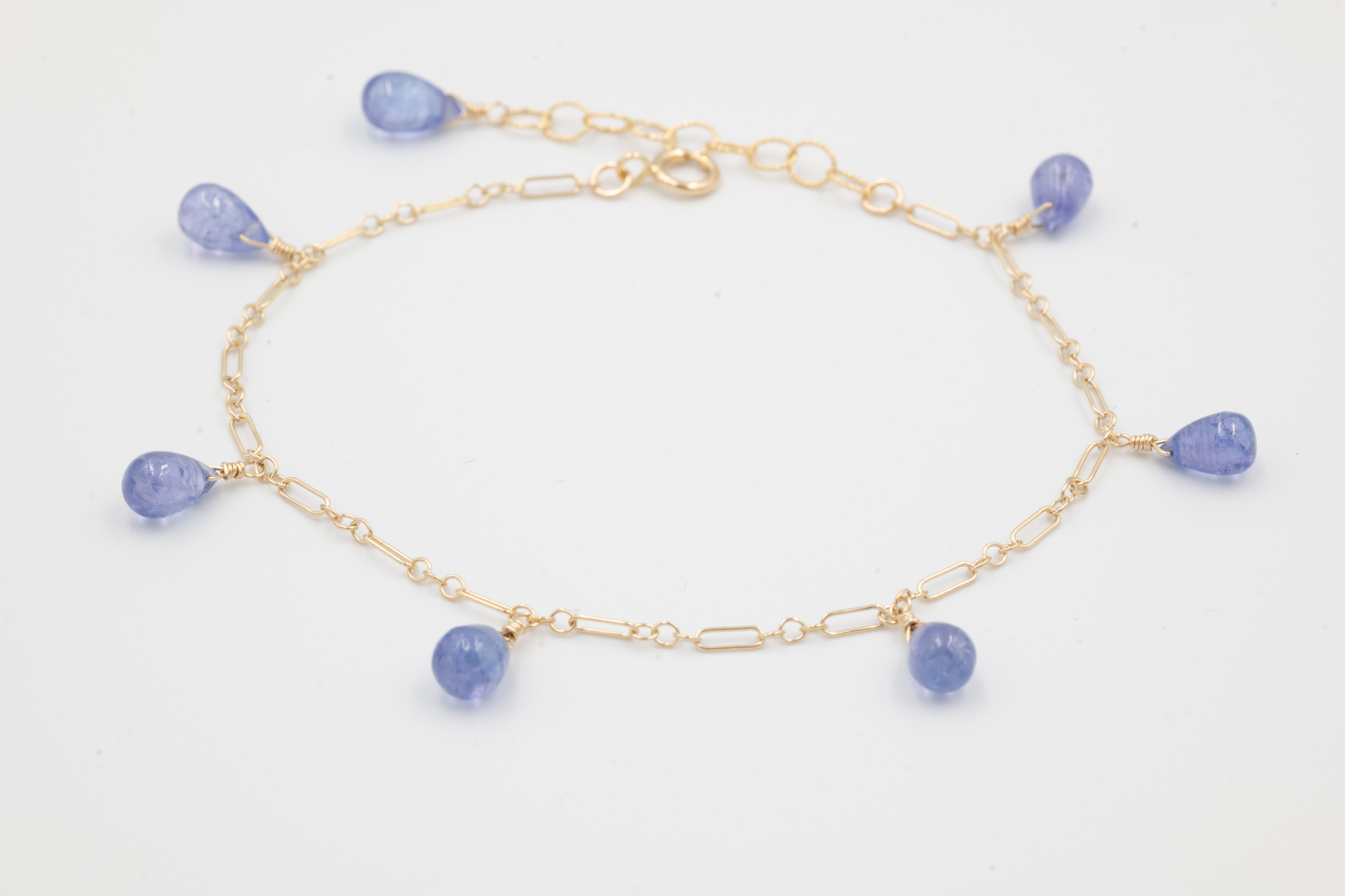 タンザナイトのブレスレット