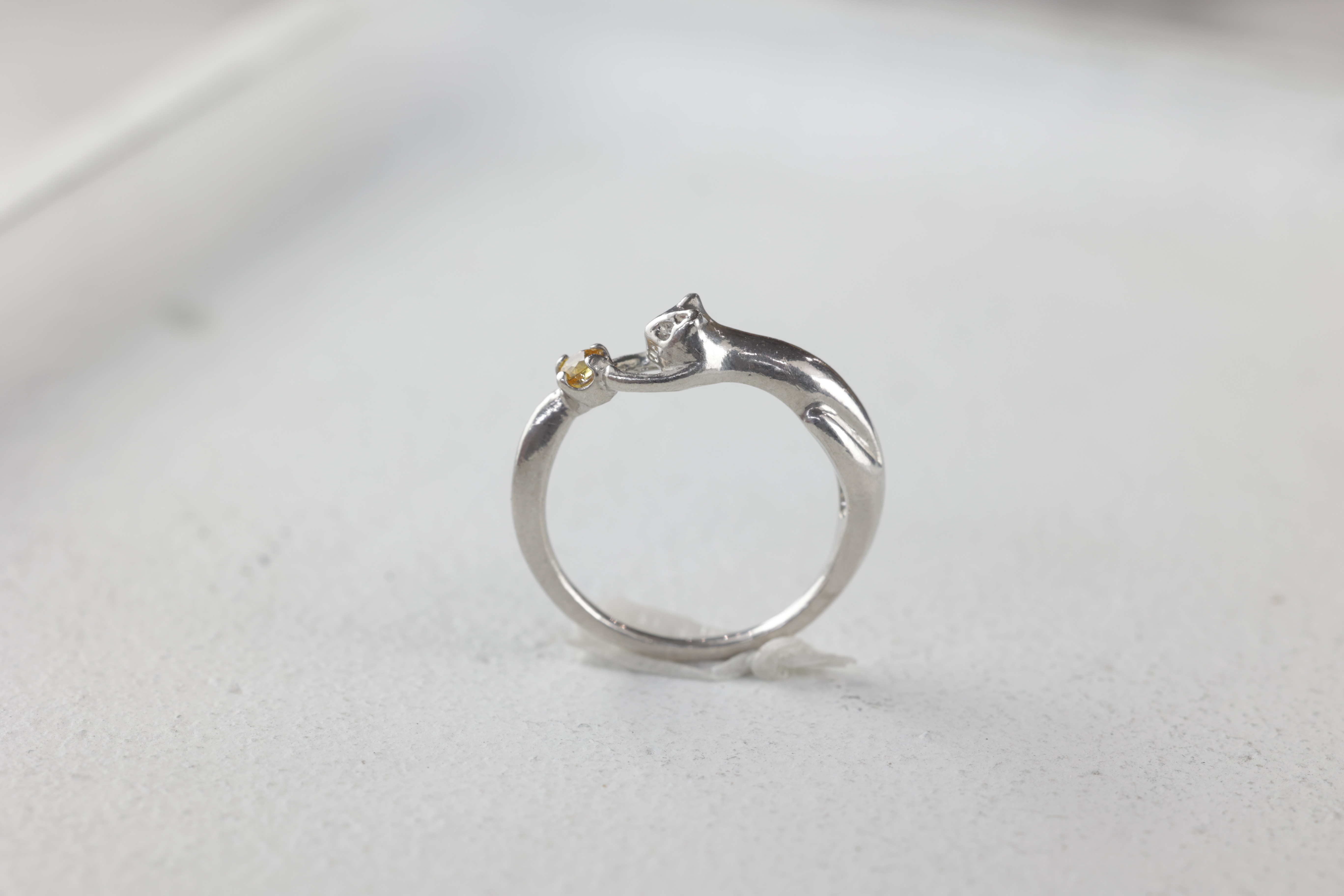 【シルバーリング】シルバー　イエローサファイア　猫リング　黄色　宝石　猫　CAT 可愛い　普段使い