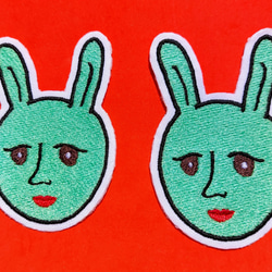 宇宙色のウサギ 大サイズ ワッペン 刺繍 アップリケ オリジナル ホームメイド 兎 うさぎ 面白い 個性的 13枚目の画像