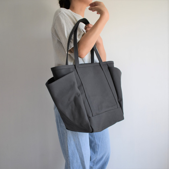 LOOK2 TOTE BAG(チャコール/グレー) 9枚目の画像