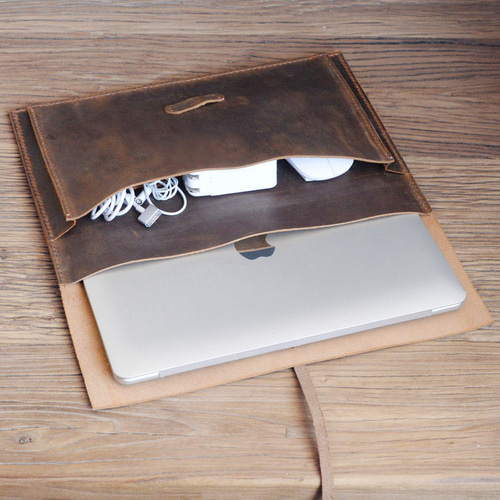 hardgraft MacBookケース 13インチ用 イタリア製 ウールレザー Leather MacBook Pro Air sleeve case ウール付き｜北欧リトアニア