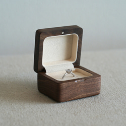 指輪ケース 収納 木製リングケース 1個用 持ち運べる 2枚目の画像