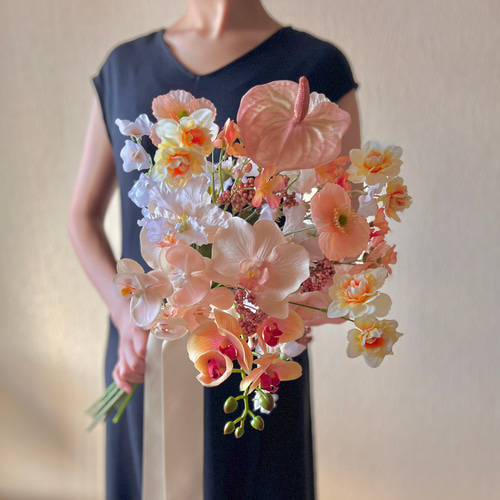 アーティシャルフラワーブーケ　胡蝶蘭、アンスリウム、カラー アーティシャルフラワーブーケ　胡蝶蘭、アンスリウム、カラー