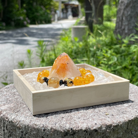 新たなチャレンジを応援する天然石ブレスレット♪ゴールドルチル×皇帝龍タイガーアイ×シトリンクラック＆カットオニキス・水晶 