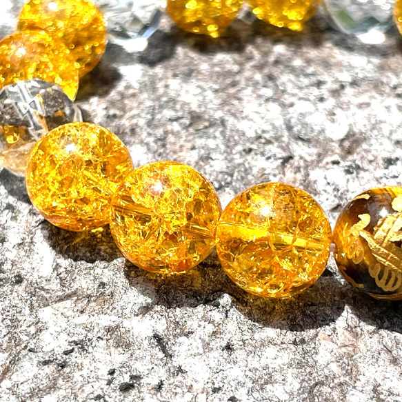 新たなチャレンジを応援する天然石ブレスレット♪ゴールドルチル×皇帝龍タイガーアイ×シトリンクラック＆カットオニキス・水晶 