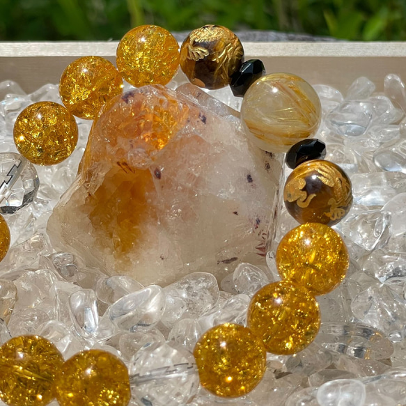 新たなチャレンジを応援する天然石ブレスレット♪ゴールドルチル×皇帝龍タイガーアイ×シトリンクラック＆カットオニキス・水晶 